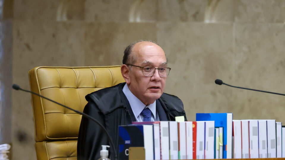 Delegados da PF acusam Gilmar de desviar de problemas do STF