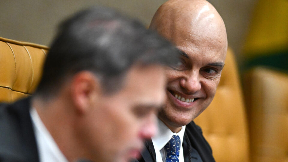 Moraes pede a Fachin para investigar Mendonça no inquérito das fake news