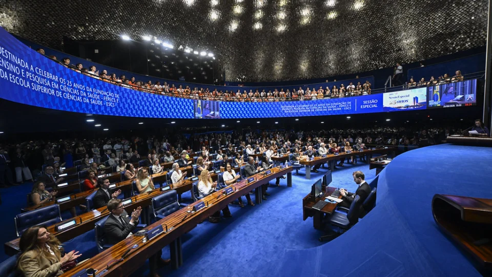 o que é suplente e quando pode assumir?